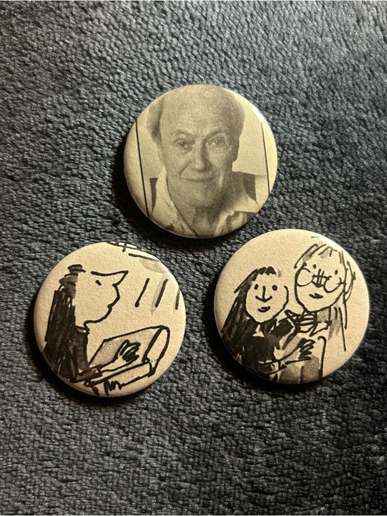 Handmade Jewelry - Matilda Button Set Roald Dahl Book Page Pins 1.25in Handmade Literary Set of 3
